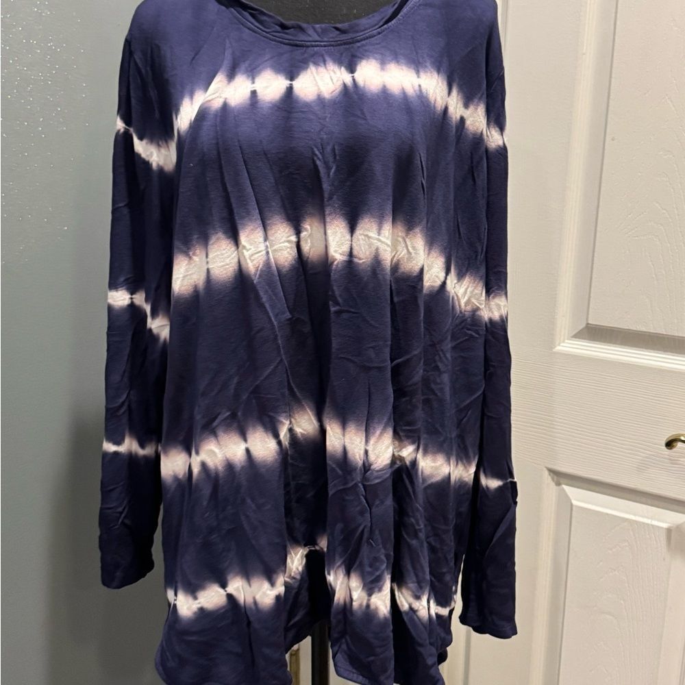 Lane Bryant Navy and White Tie-Dye Long Sleeve hoodie